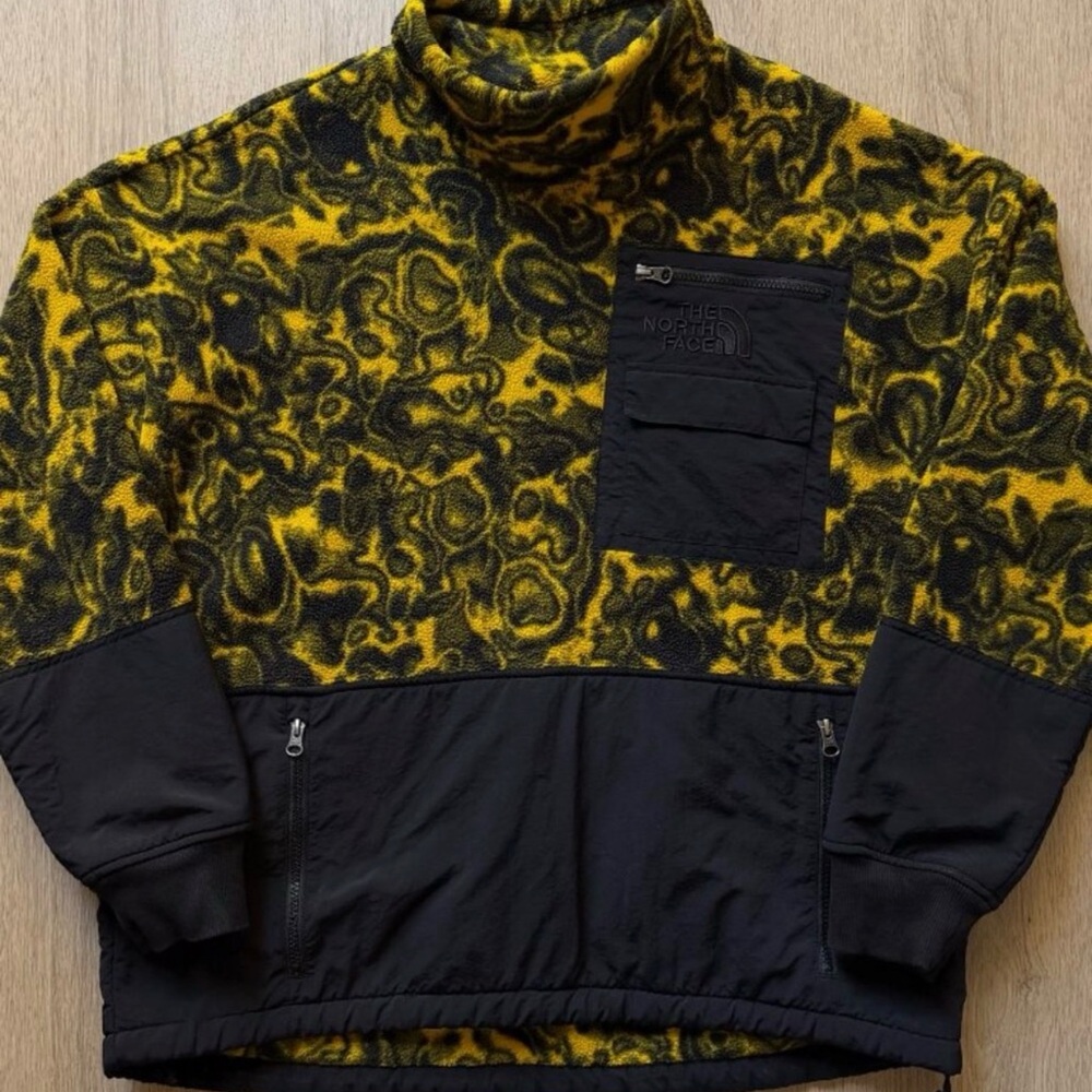 The North Face Yellow & Black Patterned Fleece Jacket